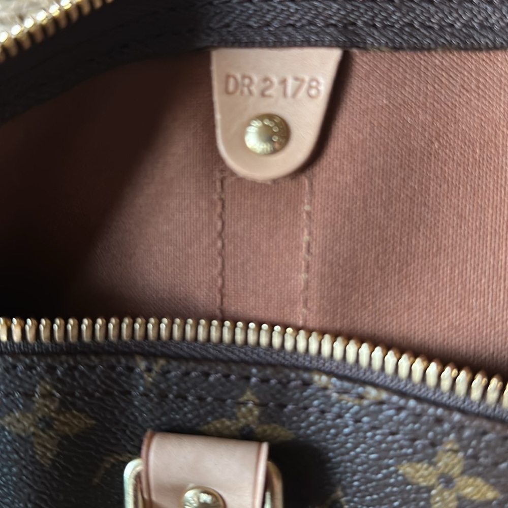 Brand new never used
LV keepall - Picture 5 of 5